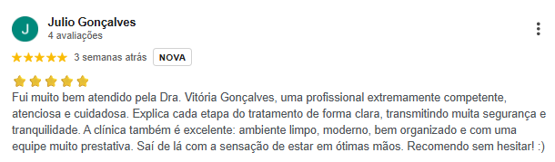 Depoimento do paciente Marcos, que agora tem confiança para sorrir graças ao clareamento dental.